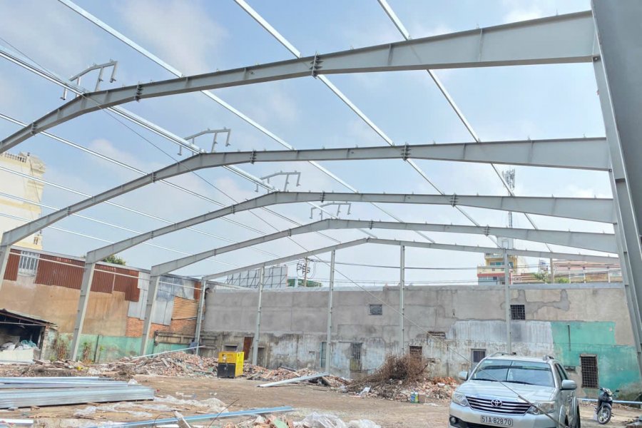 THI CÔNG NHÀ THÉP NINH THUẬN