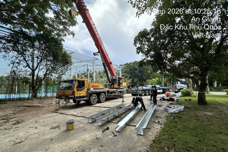 THI CÔNG KHUNG KÈO THÉP NHÀ XƯỞNG ĐẶC KHU PHÚ QUỐC